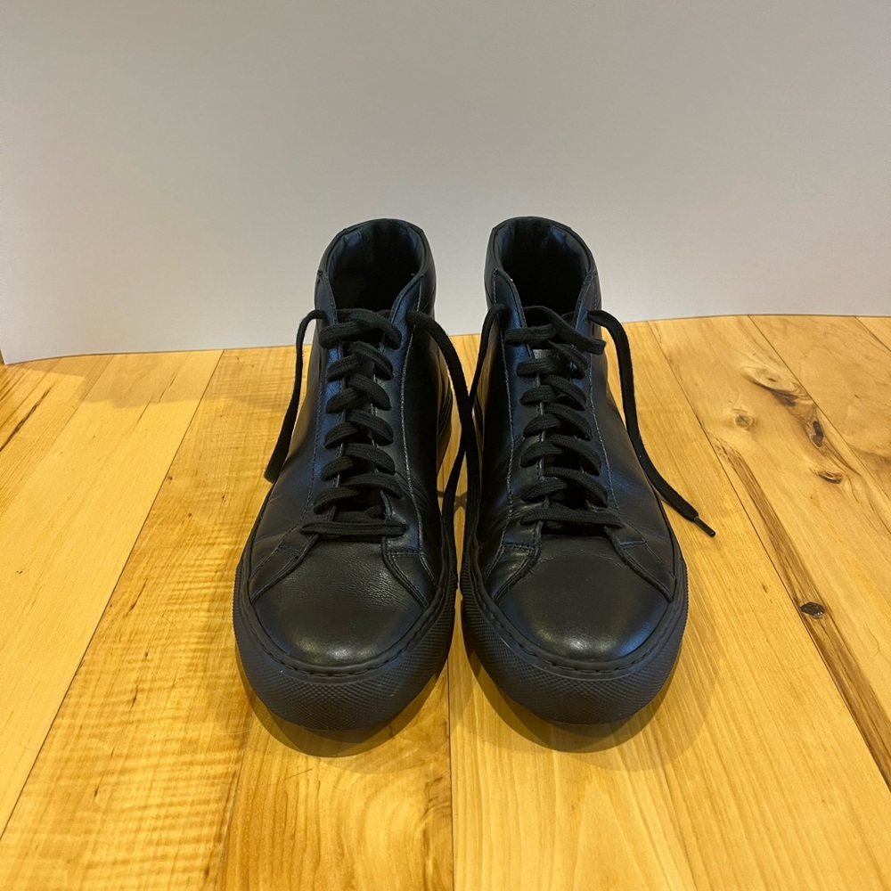 Common Projects High top sneaker, Size EU42, Black